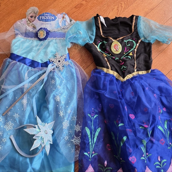 Frozen Disney Dresses - Picture 1 of 1